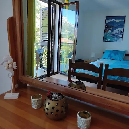 Yadi Κόρτσουλα