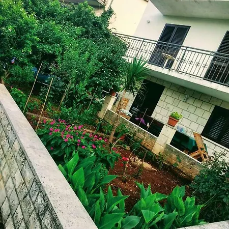 Apartment Yadi Korčula